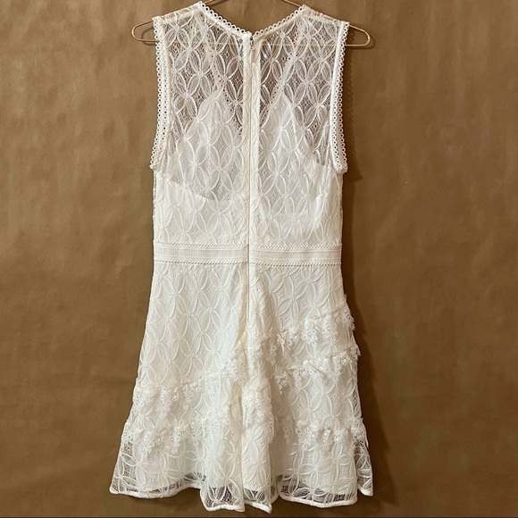 La Maison Talulah | Pursue Sleeveless Lace Mini Dress Bridal Wedding Size M - Picture 9 of 14